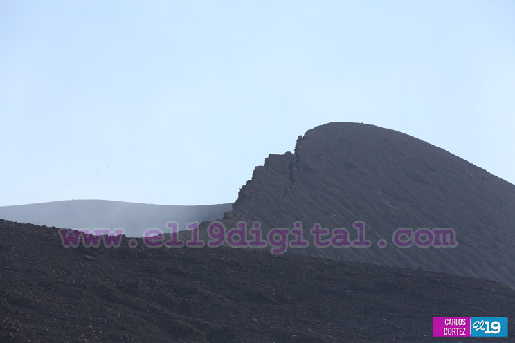 Ineter se&ntilde;aliza zonas de peligro del Volc&aacute;n Telica para la protecci&oacute;n de turistas y familias locales